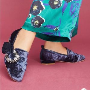 Bill Blass Laverne Velvet Knotted Loafer 8